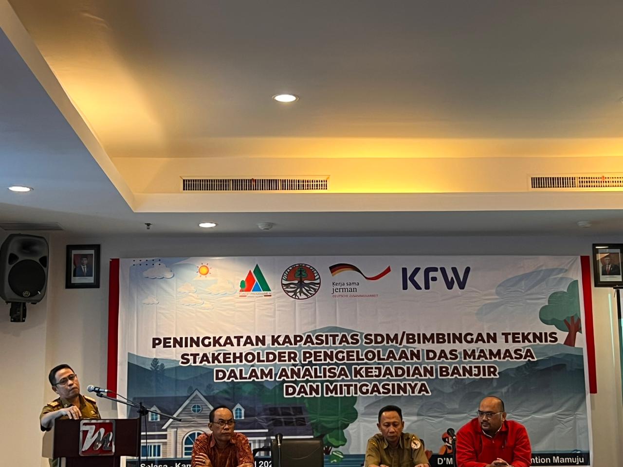 Peningkatan Kapasitas SDM/Bimbingan Teknis Stakeholder Pengelolaan DAS Mamasa dalam Analisa Kejadian Banjir dan Mitigasinya