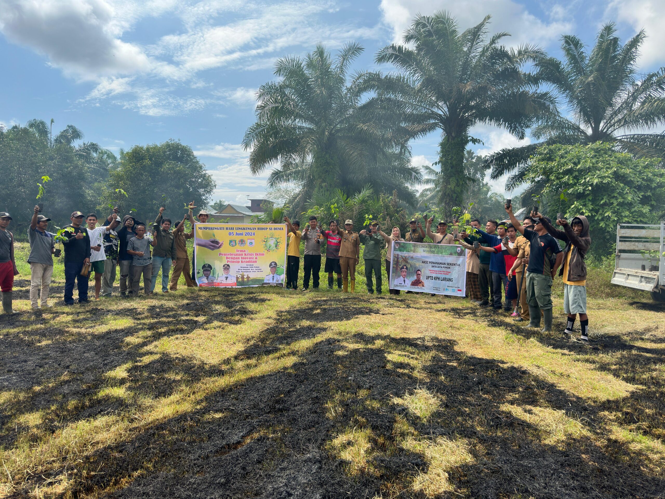 UPTD KPH Lariang bersama TNI/POLRI melakukan Penanaman Pohon dalam Rangka Hari Lingkungan Hidup Sedunia